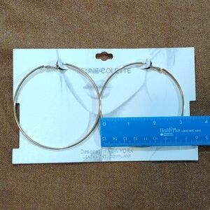 Hoop set earrings NWT